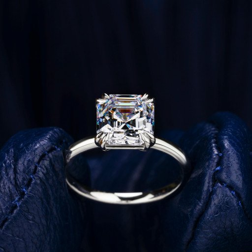 The Ultimate Guide to Women's Platinum Diamond Wedding Rings